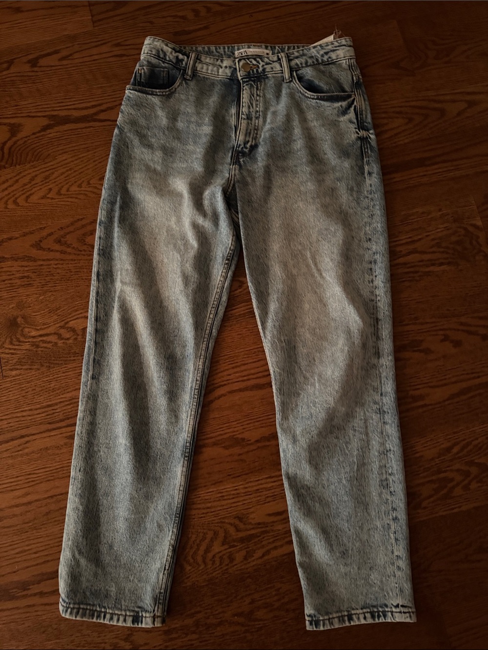 Zara Light Wash Jeans